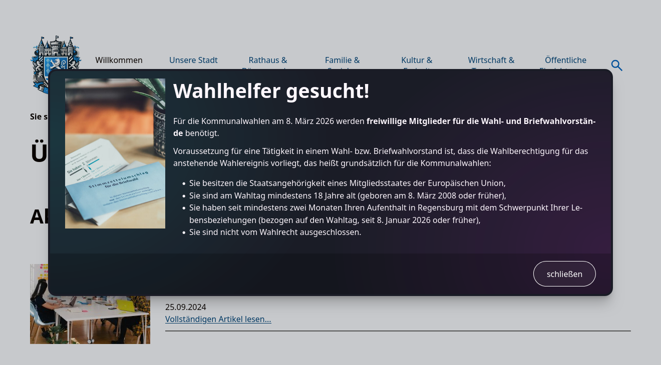 Screenshot eines modalen Dialogfensters, das die Webseite einer Gemeinde überlagert. Der Text im Fenster ruft zur Teilnahme als Wahlhelfer auf.